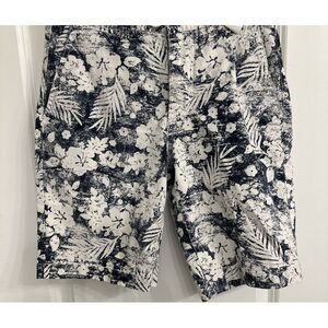 Armani Exchange Men Size 28 Blue White Floral Shorts Hawaiian Luau Vacation